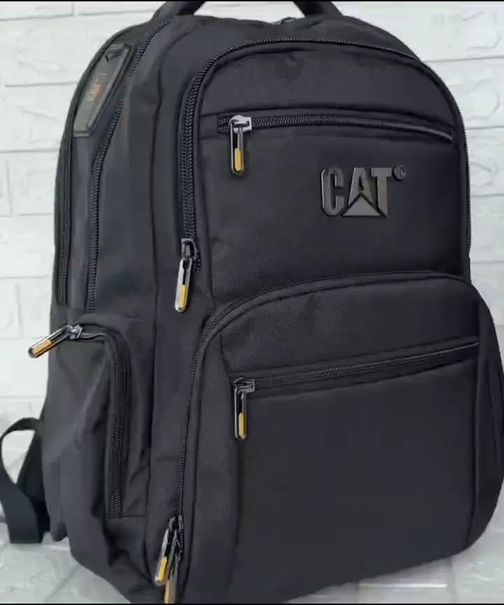 Sac à dos CAT – Élégance, résistance et praticité